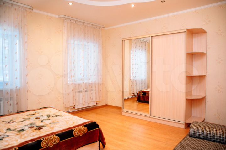 2-к. квартира, 120 м², 1/2 эт.