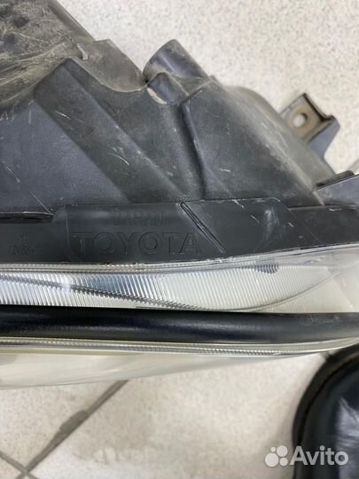 Фара правая б/у Тойота Рав4 10-12 г. рестайлинг