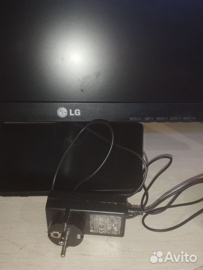 Монитор LG Flatron E2242C, 21.5 дюйма