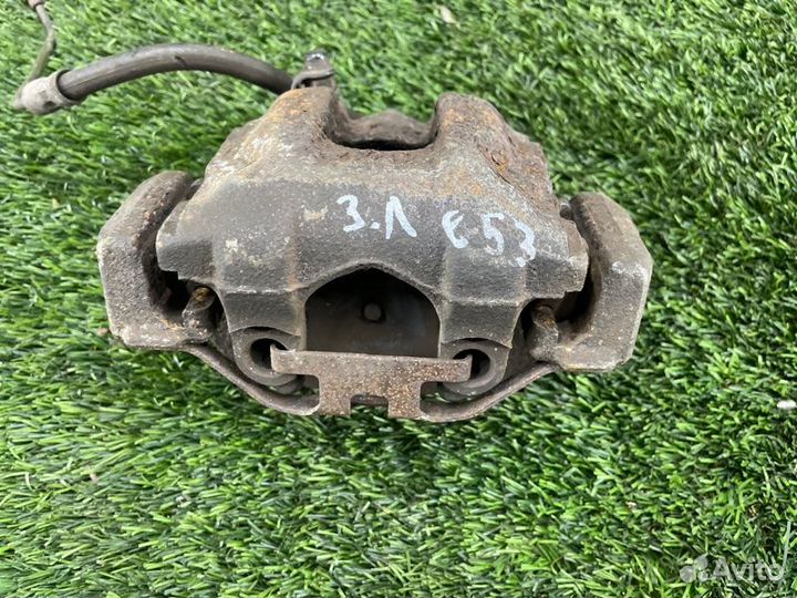 Суппорт тормозной задний левый Bmw X5 E53 M54B30