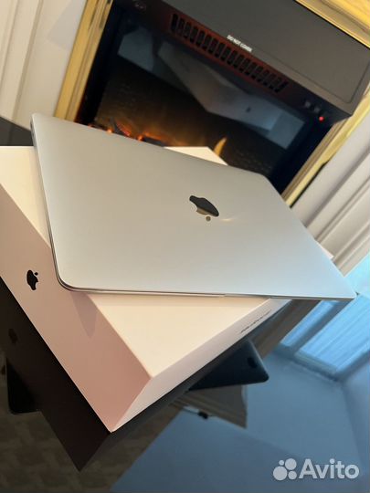 Apple MacBook Air 13 2021 M1 16Gb 512 Гб SSd