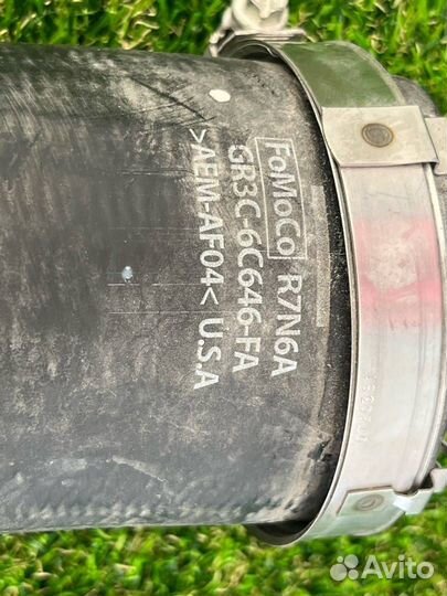 Патрубок интеркулера Ford Mustang 6 S550 рест