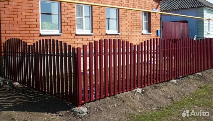 Забор из евроштакетника,ворота, калитки под ключ