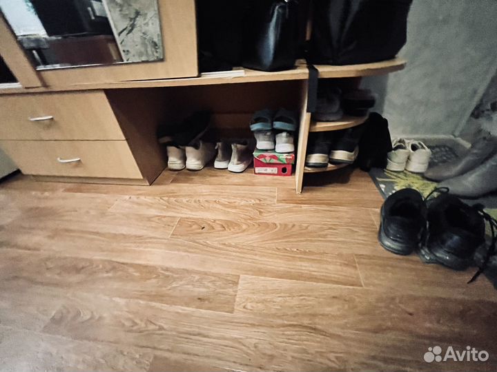 Шкаф в прихожую бу