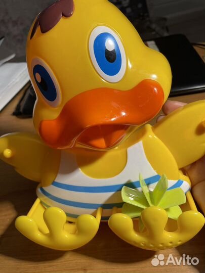 Игрушка для ванной Утка на присоске