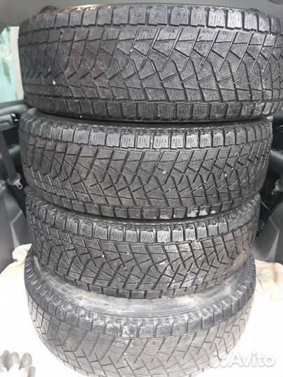 Bridgestone Blizzak DM-Z3 225/70 R17 108Q
