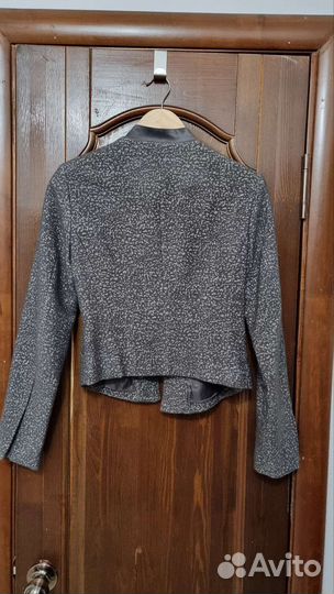 Пиджак размер 44
