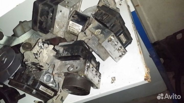 Блок ABS на Рено