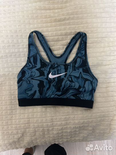 Топ для фитнеса Nike