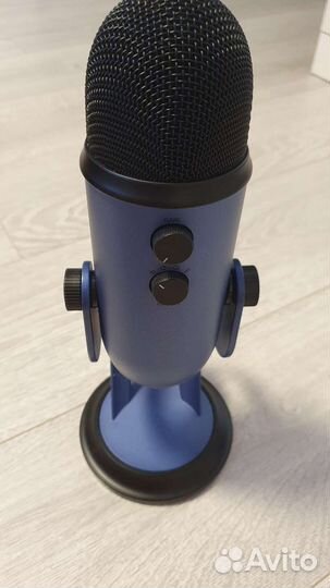 Микрофон blue yeti