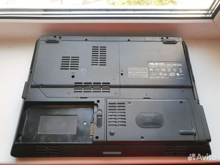 Ноутбук Asus X80L на запчасти