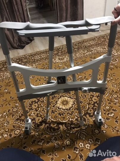 Ходунки для инвалидов