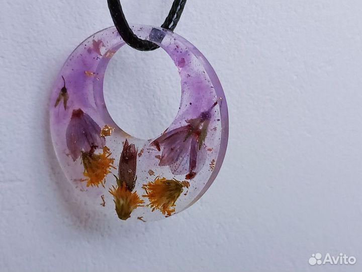 Комплект украшений из эпоксидной смолы