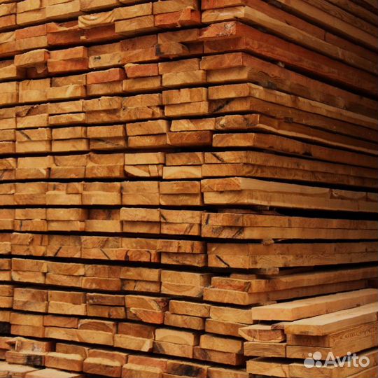 Качественные доски из сосны для уютного интерьера