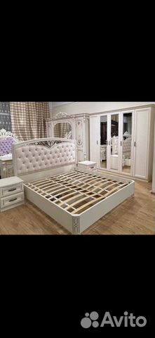 Спальный гарнитур