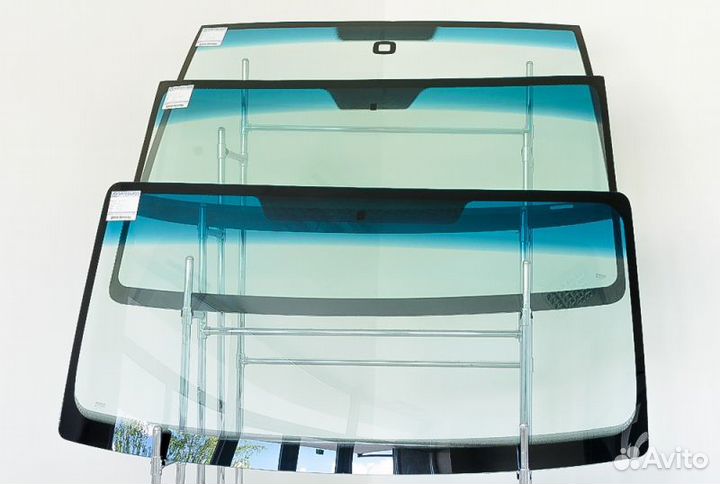 Стекло liaz 5292 BUS 2020-UP стеклопакет передний двери ; \ liaz 5292.65-03 BSF 5403633R1D