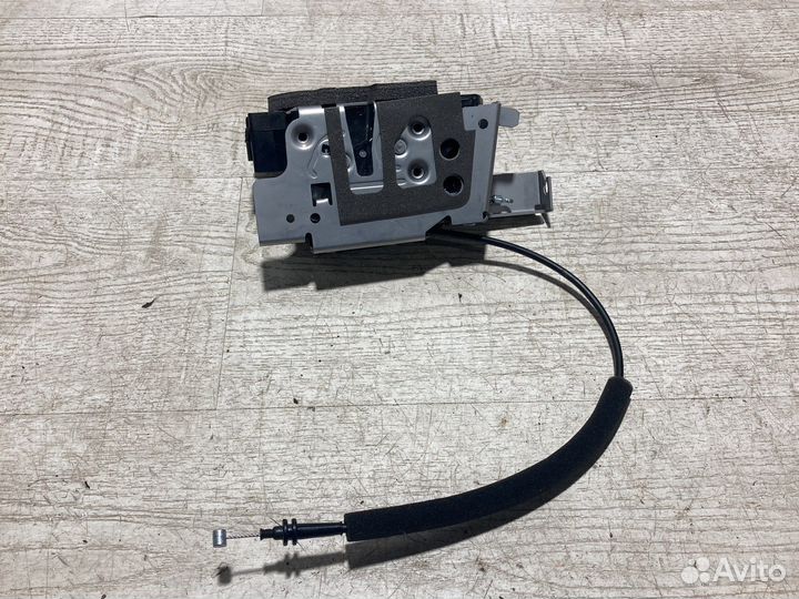 Замок задней правой двери на Форд Транзит С 2013