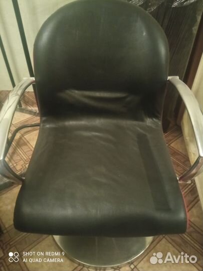 Парикмахерское кресло бу