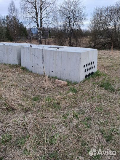 Кабельный колодец связи