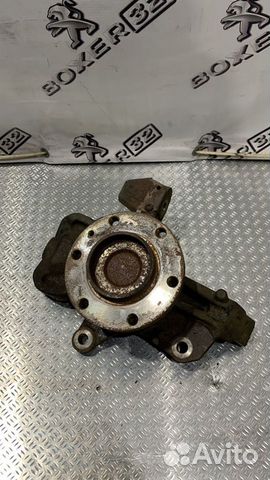 Кулак поворотный передний левый Crafter