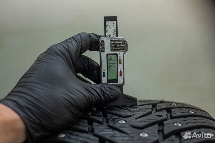 Nokian Tyres Hakkapeliitta 8 SUV 225/55 R18 102T