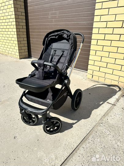 Коляска для новорожденных 3 в 1 бу