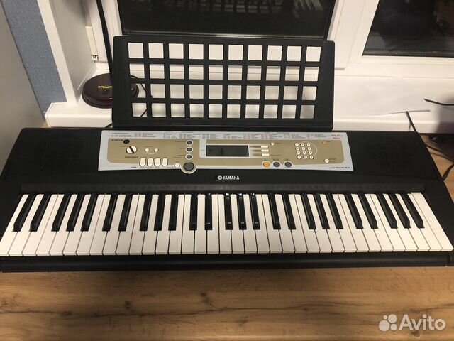 Синтезатор yamaha psr r200