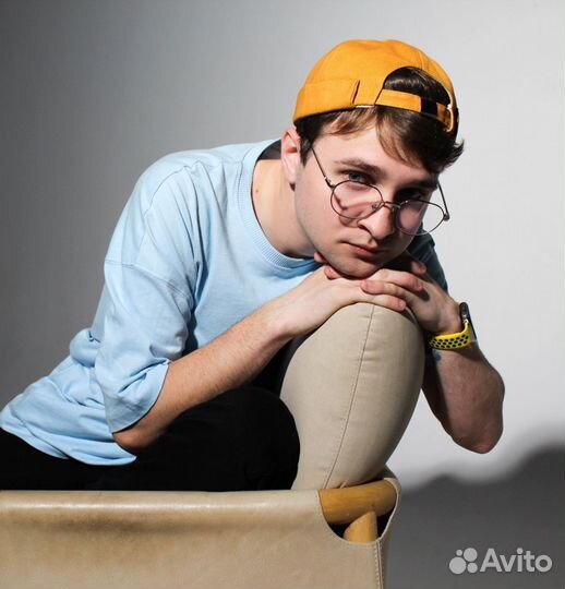 Артист, актер, вокалист, модель)