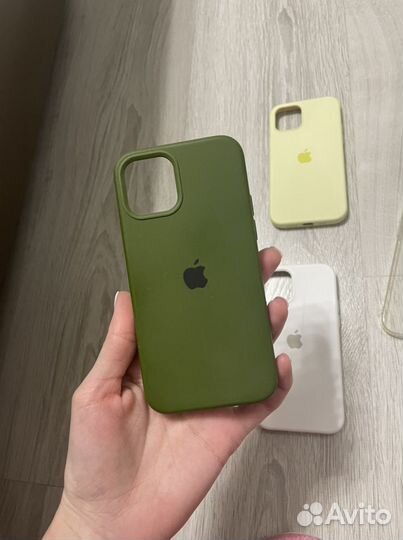 Чехол на iPhone 12