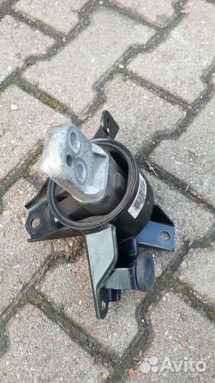 Опора кпп левая KIA Ceed 2009 до рест