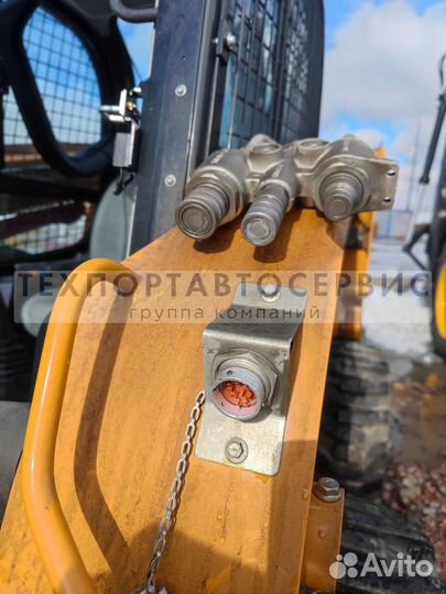 Мини-погрузчик CASE SR200B, 2023