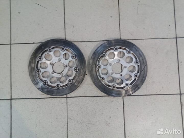 Передние тормозные диски Suzuki GSX-R 1100P 1992