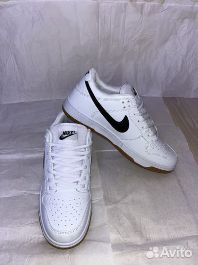 Кроссовки Nike SB Dunk Low Pro