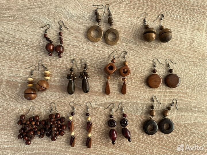 Серьги и бусы из дерева