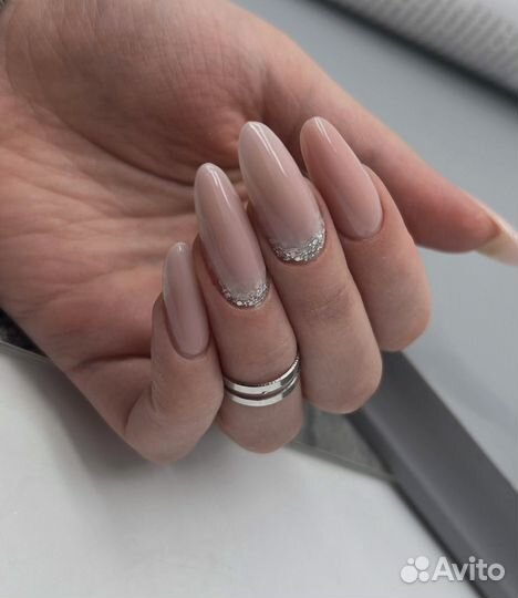 Маникюр Комендантский проспект