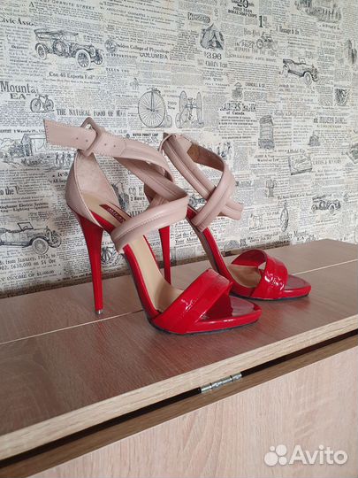 Туфли женские 36 размер на каблуке