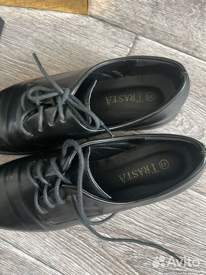 Женская обувь 41