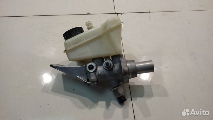 Главный тормозной цилиндр (в сборе)