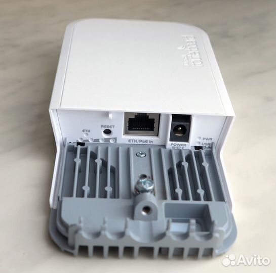 Wi Fi точка доступа MikroTik wAP 60Gx3 AP