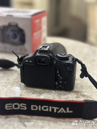 Фотоаппарат Canon eos 600d EF-S 18-135 IS Kit