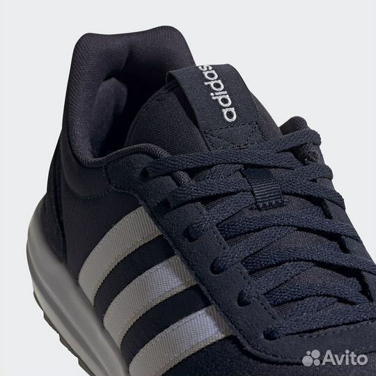 Кроссовки Adidas Retrorunner.Оригинал