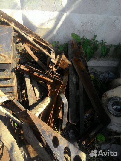 Кронштейн акб, Бака Урал