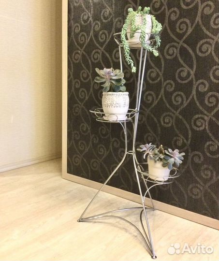 Подставка для цветов новая