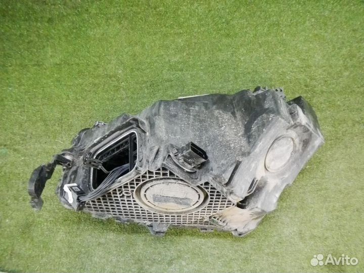 Фара правая Mercedes-Benz GLC