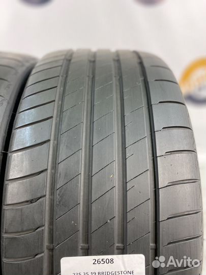 Bridgestone Potenza S005 235/35 R19 94Y