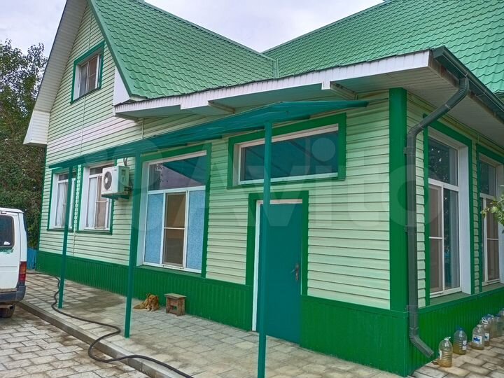 Коттедж 263,7 м² на участке 13 сот.