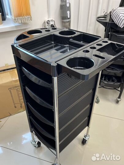 Тележка парикмахерская (не дешевка)