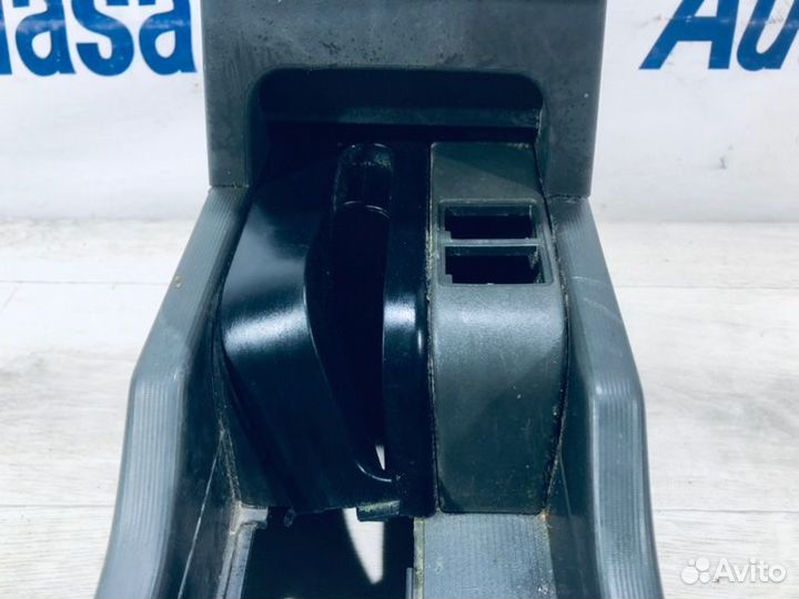 Консоль Nissan X-Trail T30 YD22 2001-2006