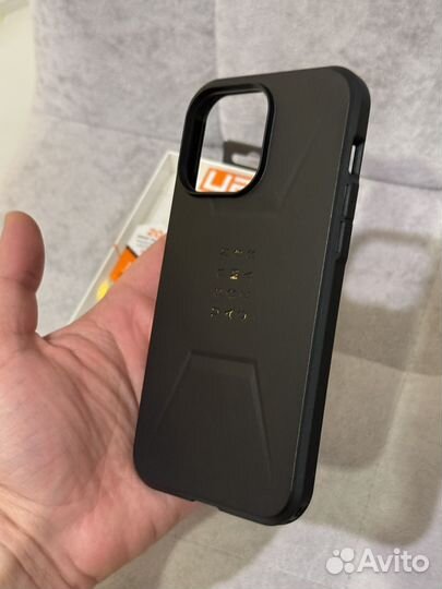 Оригинальный чехол UAG на айфон 15 про макс