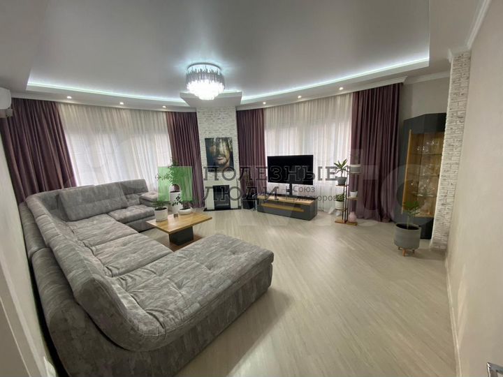 3-к. квартира, 95 м², 4/5 эт.